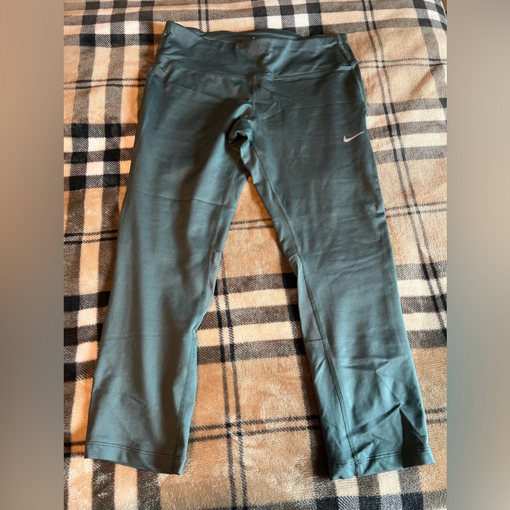 Workout capri leggings